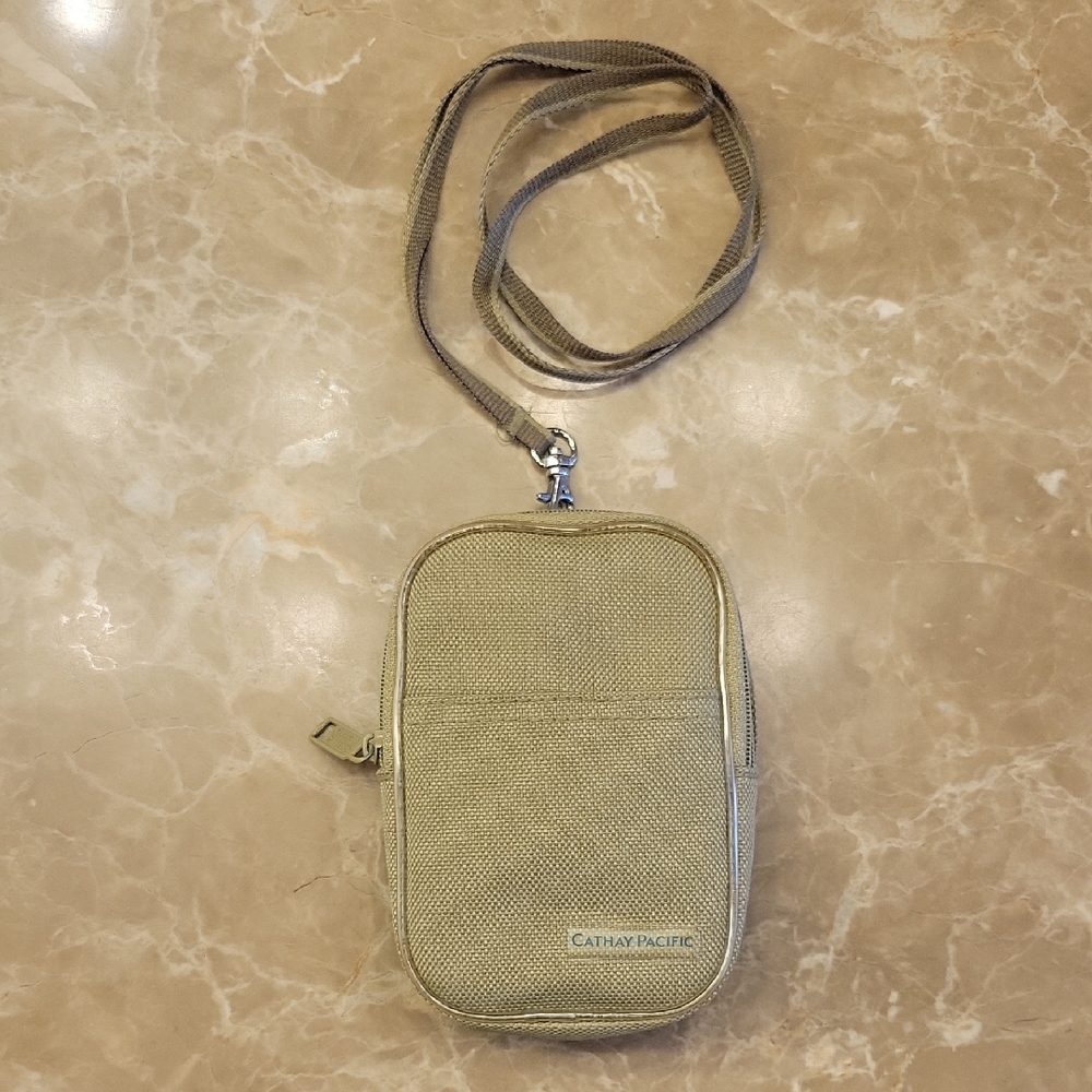 Khaki Green Belt Bag with Minimalist Design and Removable Strap